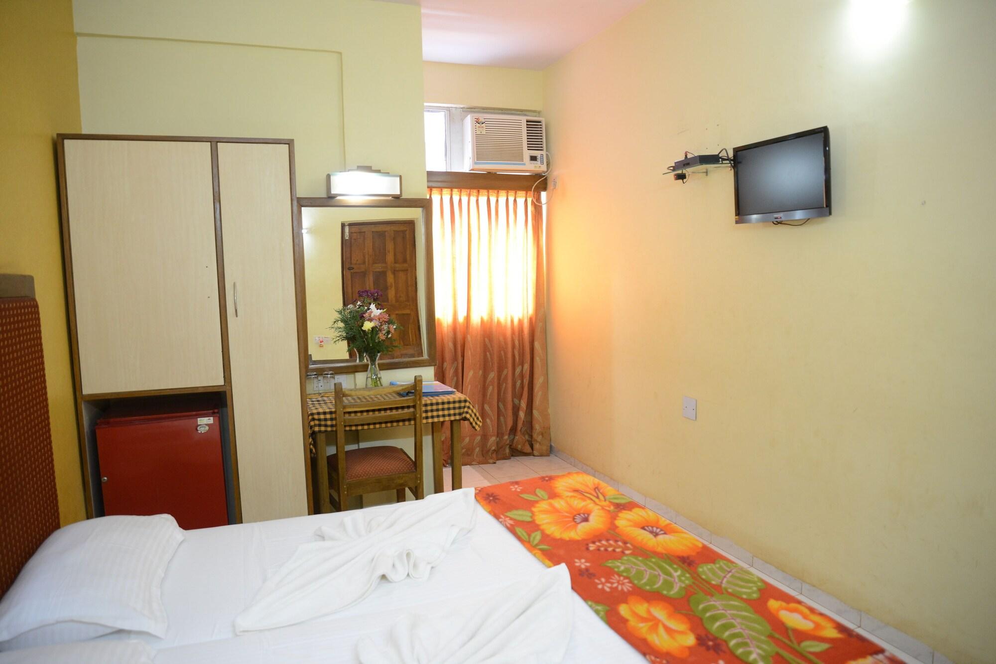 Valentines Retreat Hotel Candolim Exterior photo