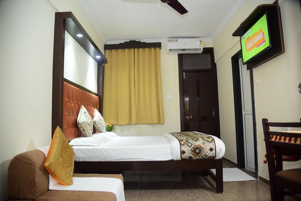 Valentines Retreat Hotel Candolim Exterior photo