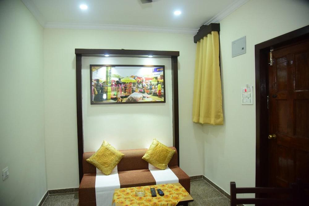 Valentines Retreat Hotel Candolim Exterior photo