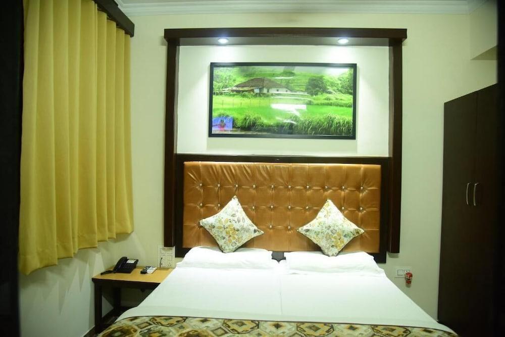 Valentines Retreat Hotel Candolim Exterior photo
