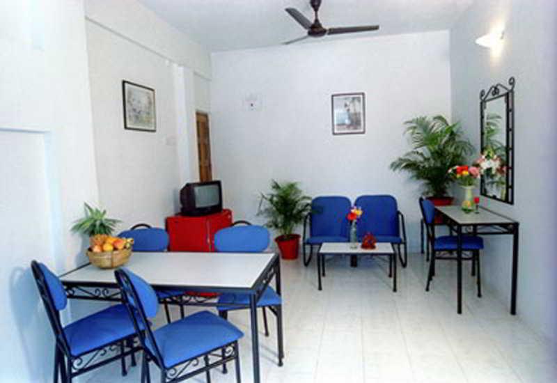 Valentines Retreat Hotel Candolim Exterior photo