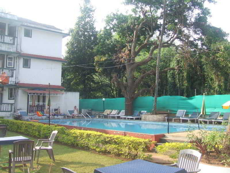 Valentines Retreat Hotel Candolim Exterior photo